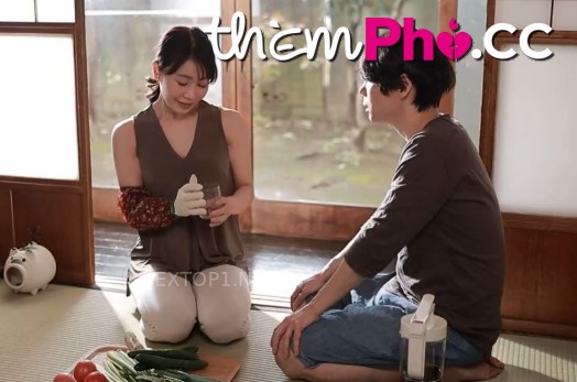 Chuyến nghỉ hè về quê, 10 ngày thằng cháu cho dì uống thuốc kích dục tự chế tạo