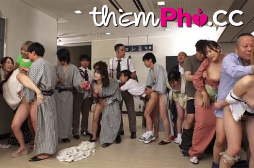 Khách sạn hoang dâm, chỉ cần trả trước thì thích đụ ai cũng được