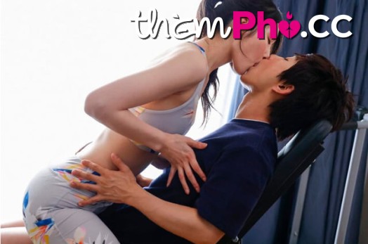 Vụng trộm với chị dâu đang thiếu thốn tình dục